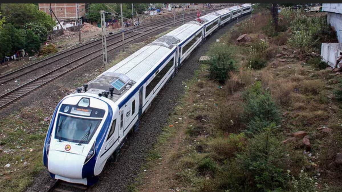 Vande Bharat train : the timings of three Coimbatore trains will be changed from tomorrow 
