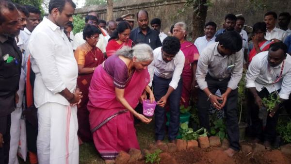 சுவர் விளம்பரம் துவக்கம் 