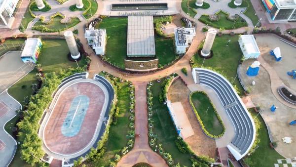 அதிநவீன வசதிகள் அதிநவீன வசதிகள்