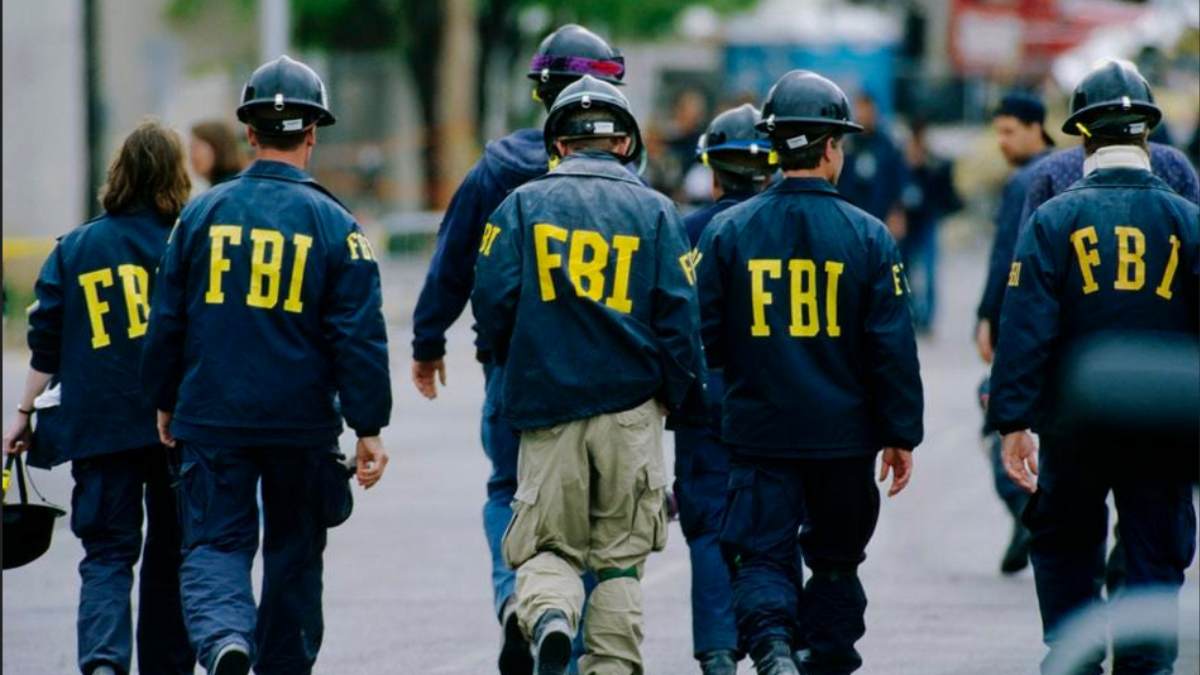 Why FBI Says Don’t Charge Your Phone At Public Charging Points