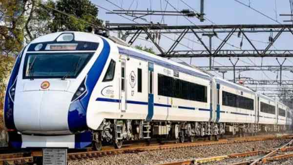 Vande Bharat train between Chennai to Coimbatore run with 8 coaches says Railway officials 