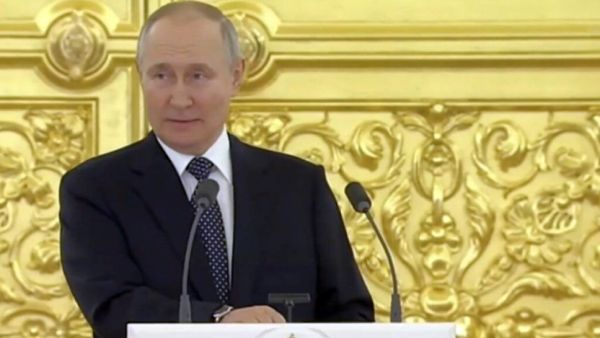 Russian President Vladimir Putin Met With An Awkward Silence After A Speech