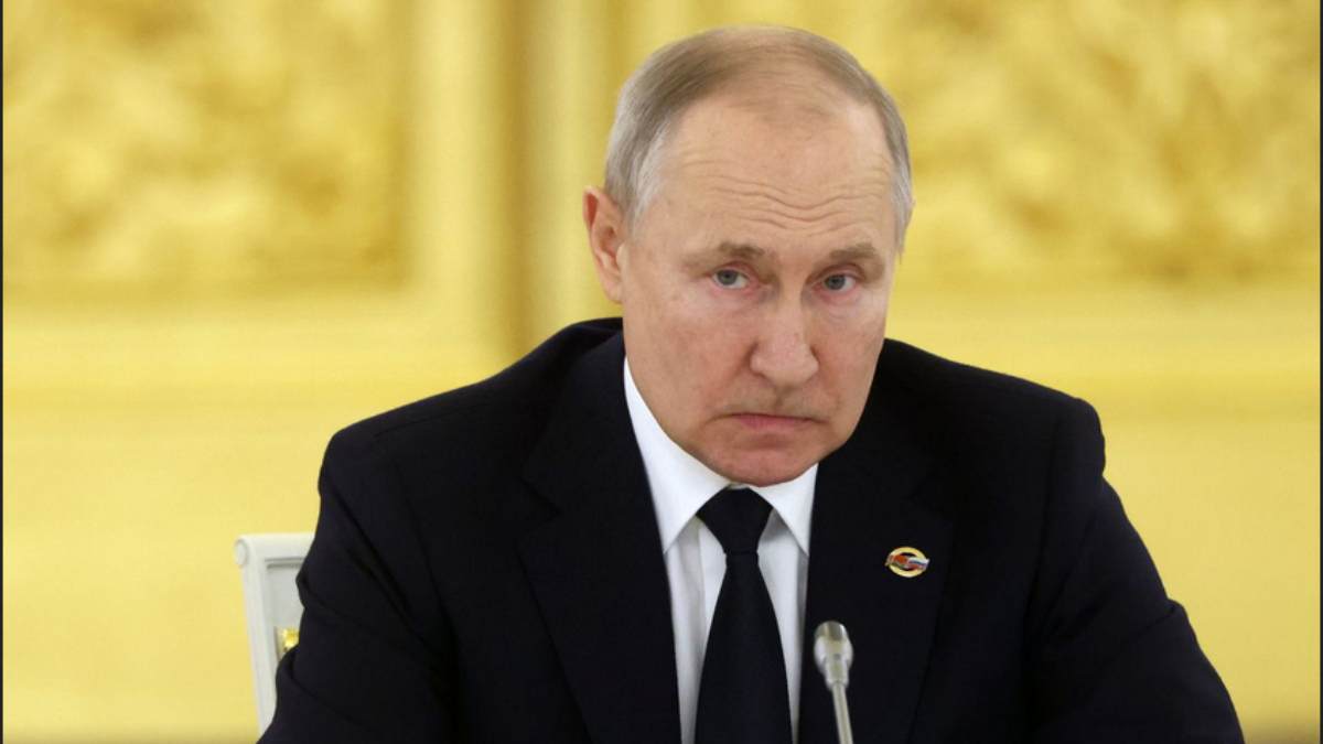  Russian President Vladimir Putin Suffers From Blurred Vision And Numb Tongue