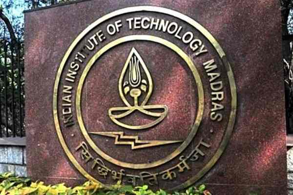 Madras IIT Researchers have found ARTSENS Plus, this divice very good for checking blood pressure Madras IIT Researchers have found ARTSENS Plus, this divice very good for checking blood pressure