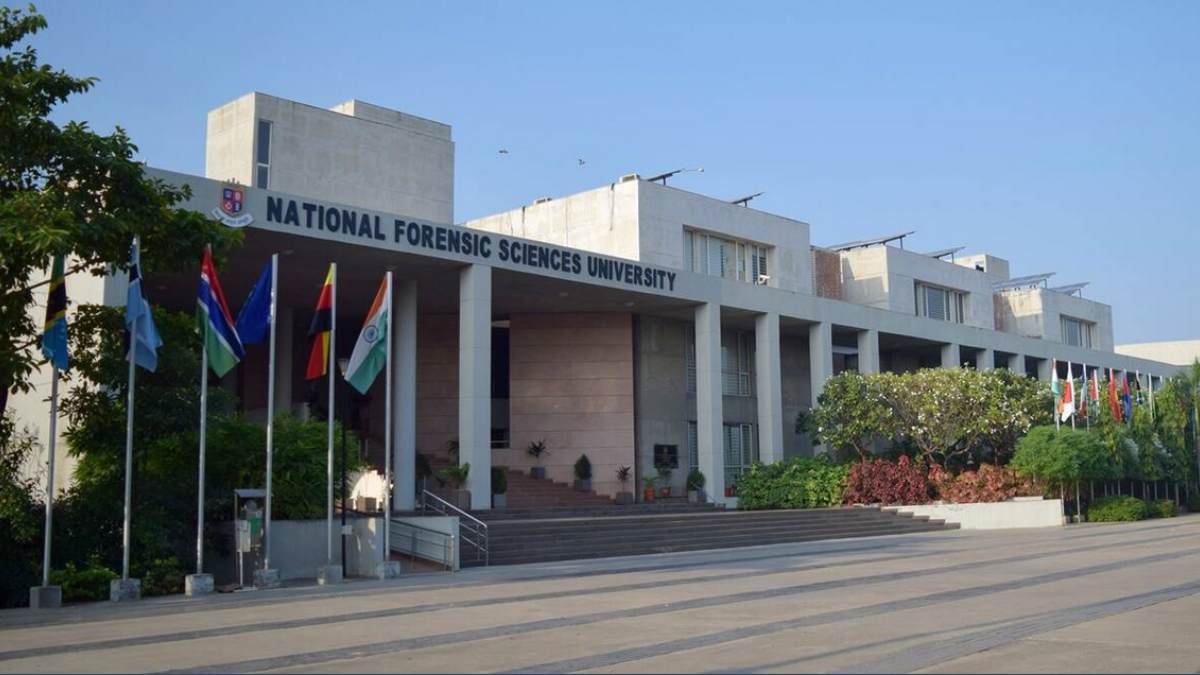  NFSU recruitment for Reporting officer and Scientific Assistant