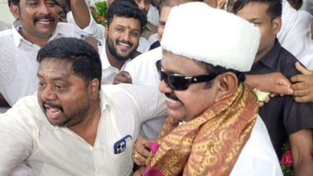 OPS speech in Trichy trolling Edappadi palanisamy wearing MGR cap and cooler