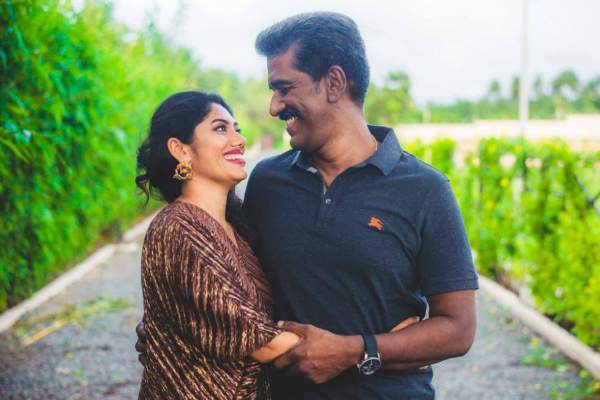 Excellent birthday wishes to his wife and dmk IT Wing mahendrans birthday promise Excellent birthday wishes to his wife and dmk IT Wing mahendrans birthday promise