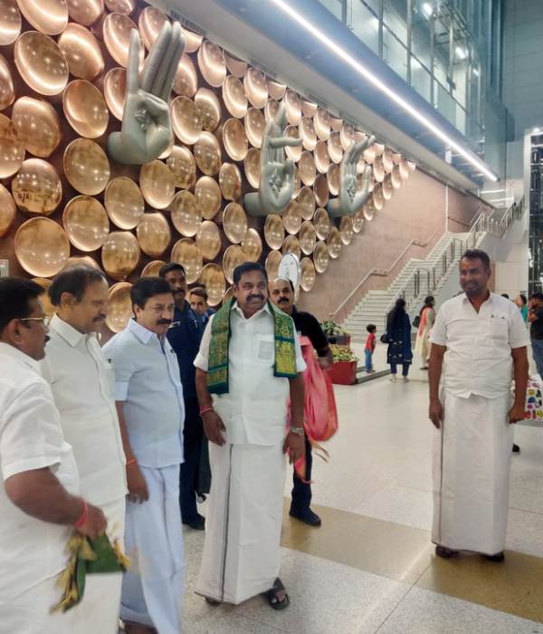 ADMK General Secretary Edappadi Palaniswami met Union Home Minister Amit Shah 