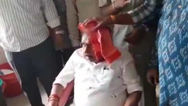 Karnataka Election: Former Deputy CM and Koratagere Congress Candidate Parameshwar head injury after stone pelted 