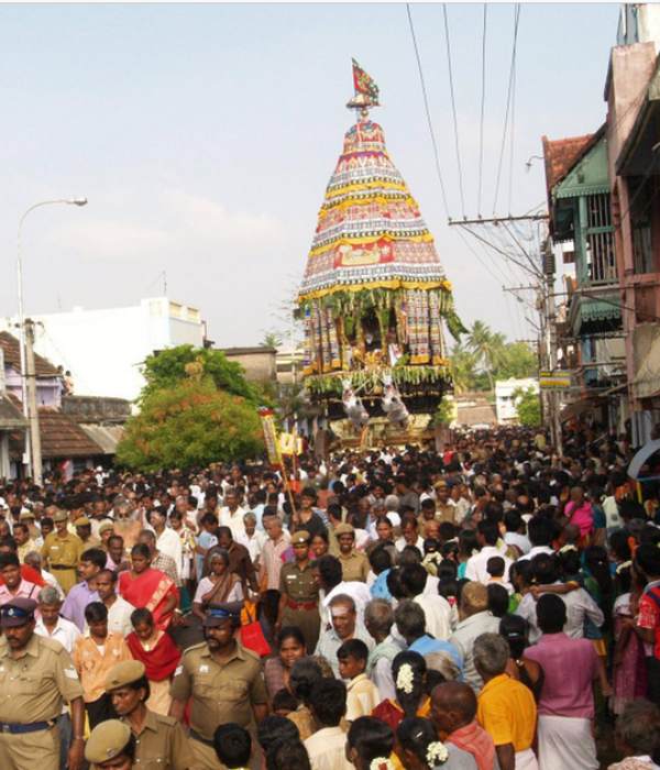 Srirangam Ranganathar Temple Chitrai Revathi car festival Today 
