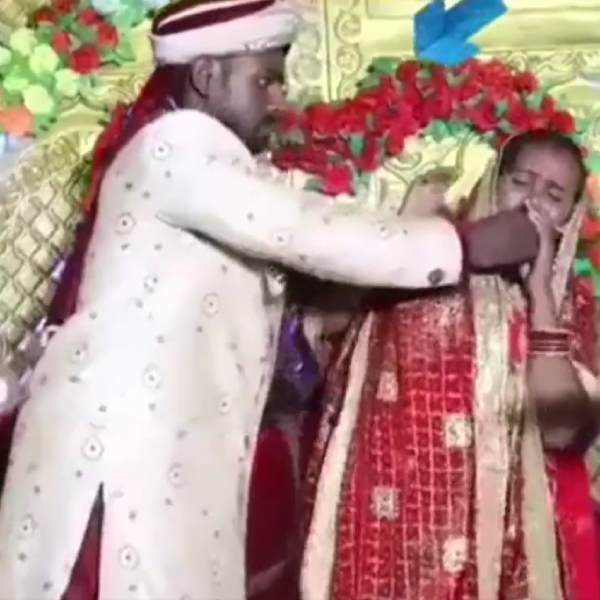 Groom and bride fighting During Wedding Ceremony video making rounds on social media 