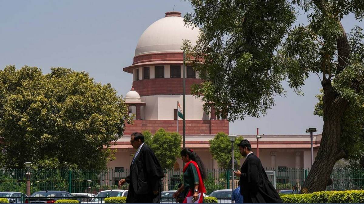 Tamil Nadu police Not to take coercive against an editor and owner OpIndia - Supreme court 