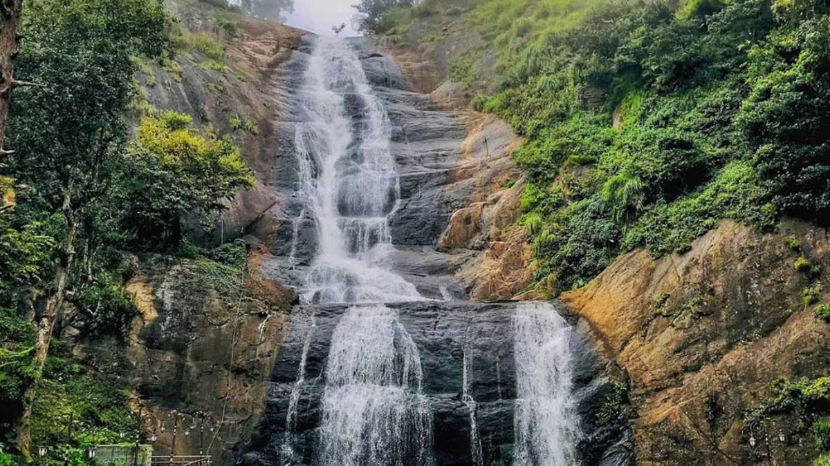 Heavy traffic in Kodaikkanal as arrival of tourists increases 