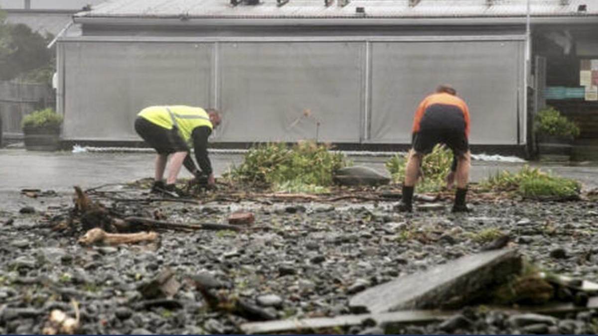 7.3 magnitude earthquake felt in Newzealand, No Tsunami alert 