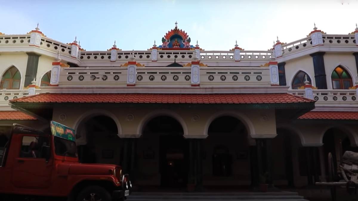 Lollu Saba Jeevas Home Tour Video has special features Lollu Saba Jeevas Home Tour Video has special features