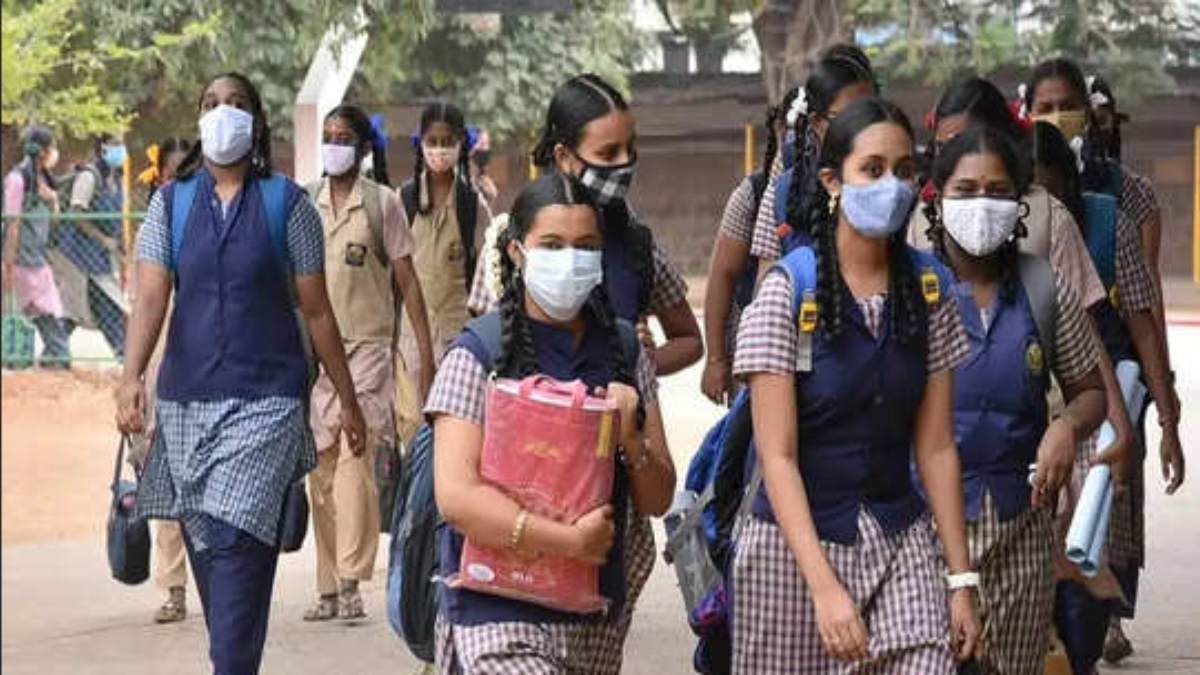 Leave announced for Tamil Nadu Schools by Minister Anbil Mahesh from Class 1 - 9 