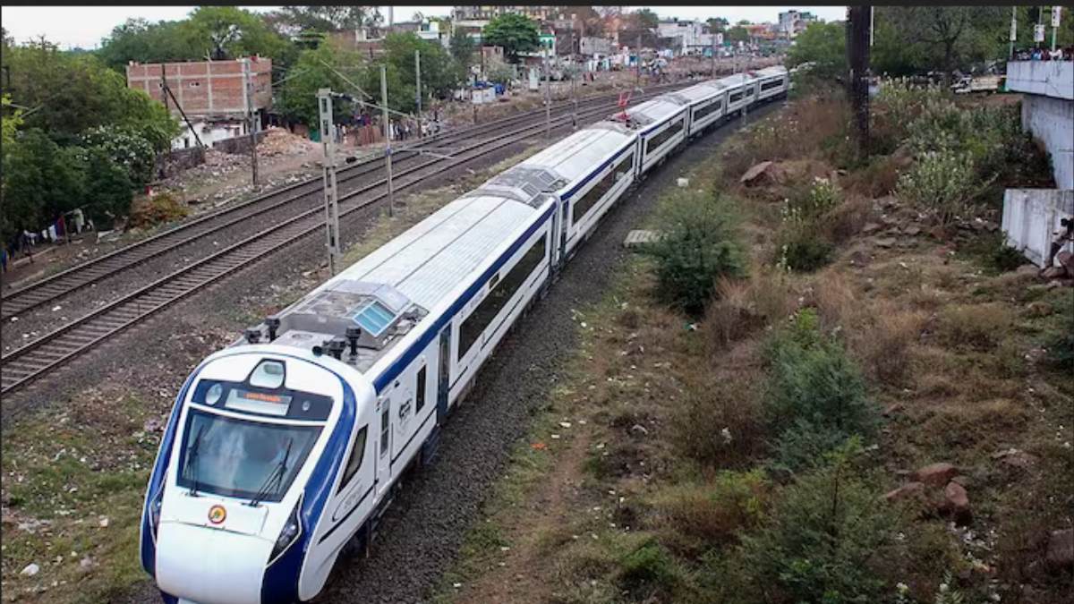 Bhopal Vande Bharat Express hits cow in Gwalior 