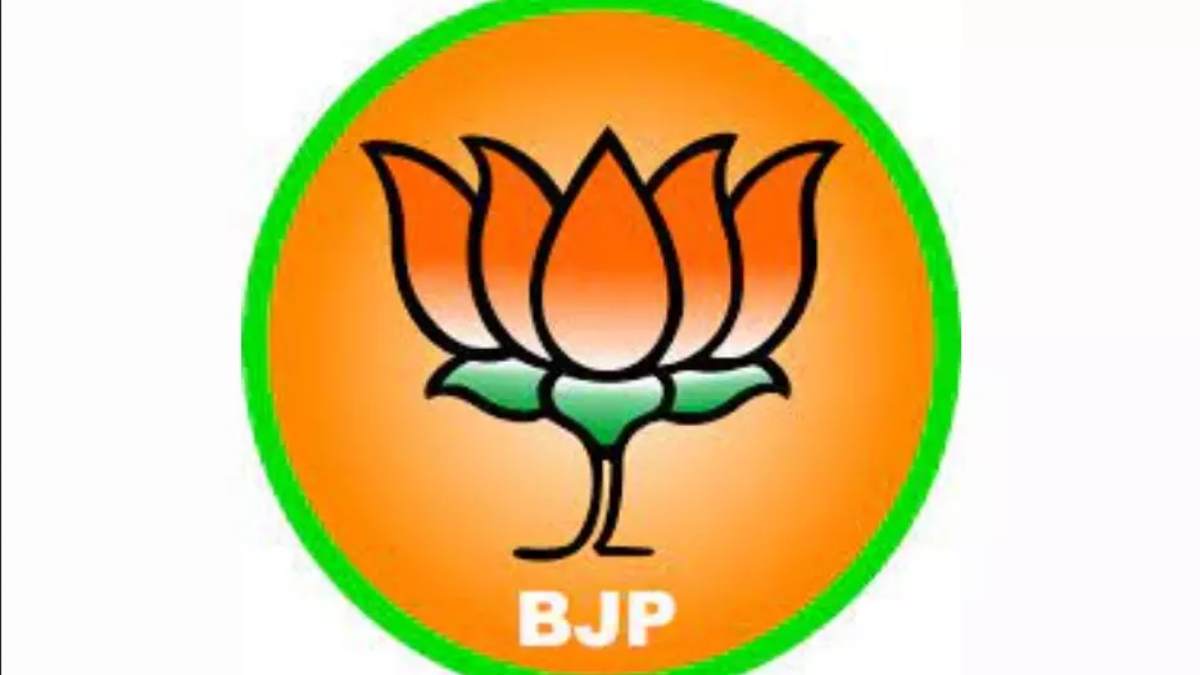 BJP executive house hoarding of dangerous weapons in Thanjavur 