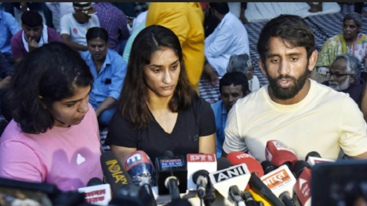 Electricity and water supply cut off in Jandar Mandar area of Delhi where wrestlers are protesting 