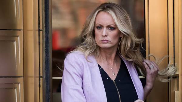  அப்போ தப்பிவிட்டார்