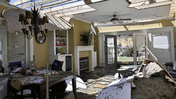 The death toll from hurricanes in the United States continues to rise 