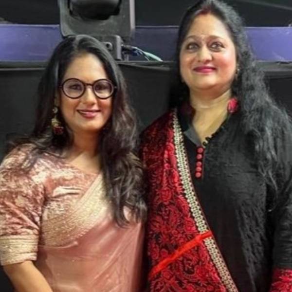  டிவிட்டரில் ஆக்டிவ் 