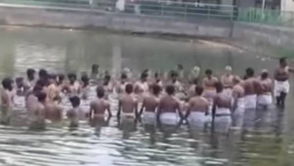 மூவரசம்பட்டு குளம் 