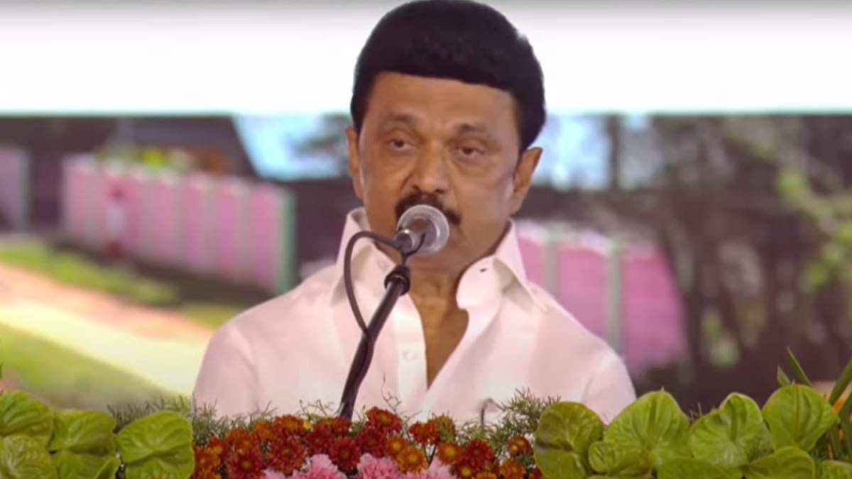  Stalin met Modi alone in Chennai airport and give important requests 