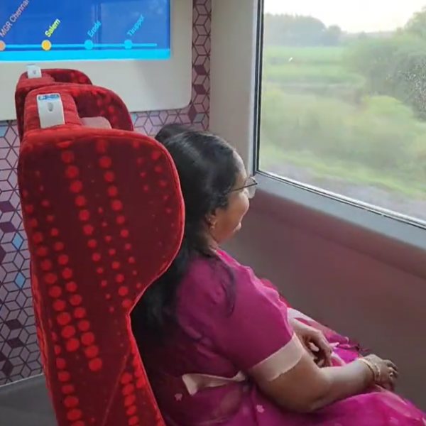 What did BJP MLA Vanathi Srinivasan do in the Chennai Coimbatore Vande Bharat Train? 