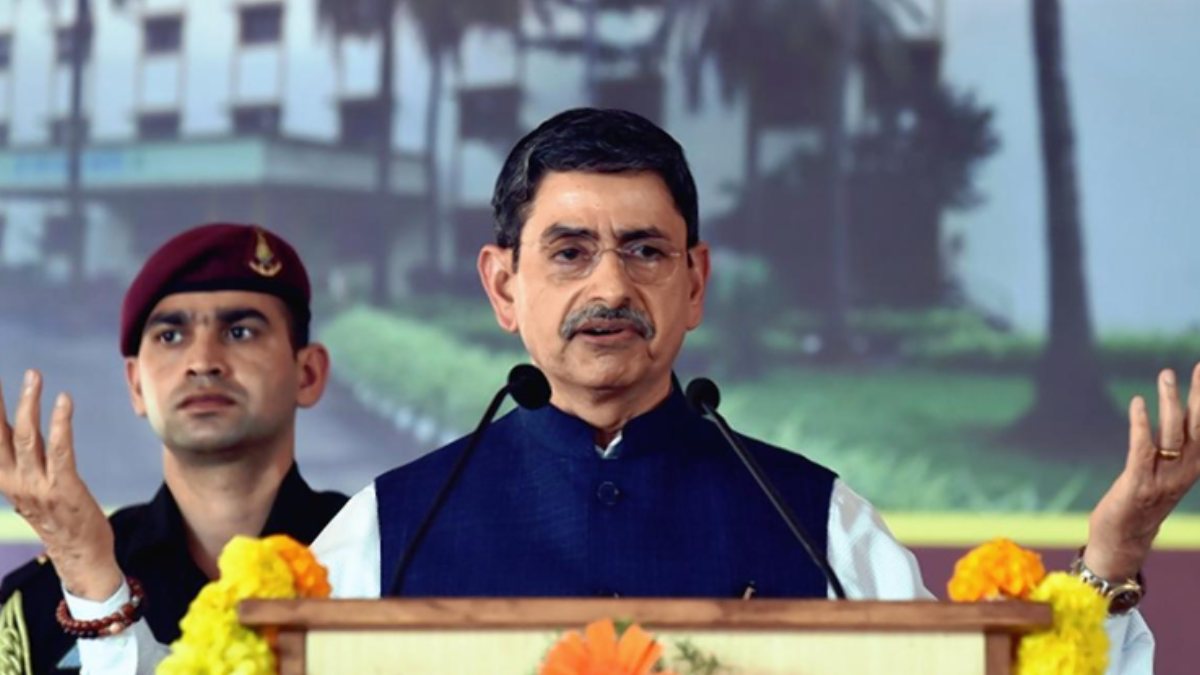  Tamilnadu assembly BJP MLAs by mistake stands supporting resolution against governor RN Ravi