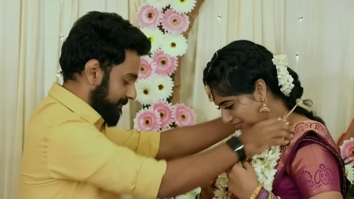 Ethirneechal serial 2023 April 11th promo and Episode Highlights 