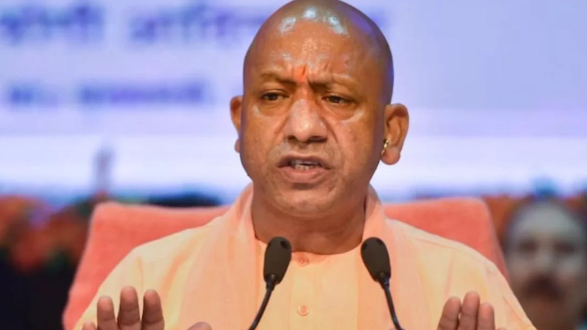 Yogi Adityanath New Plan to Reduce Cyber Crime in Uttar Pradesh Yogi Adityanath New Plan to Reduce Cyber Crime in Uttar Pradesh