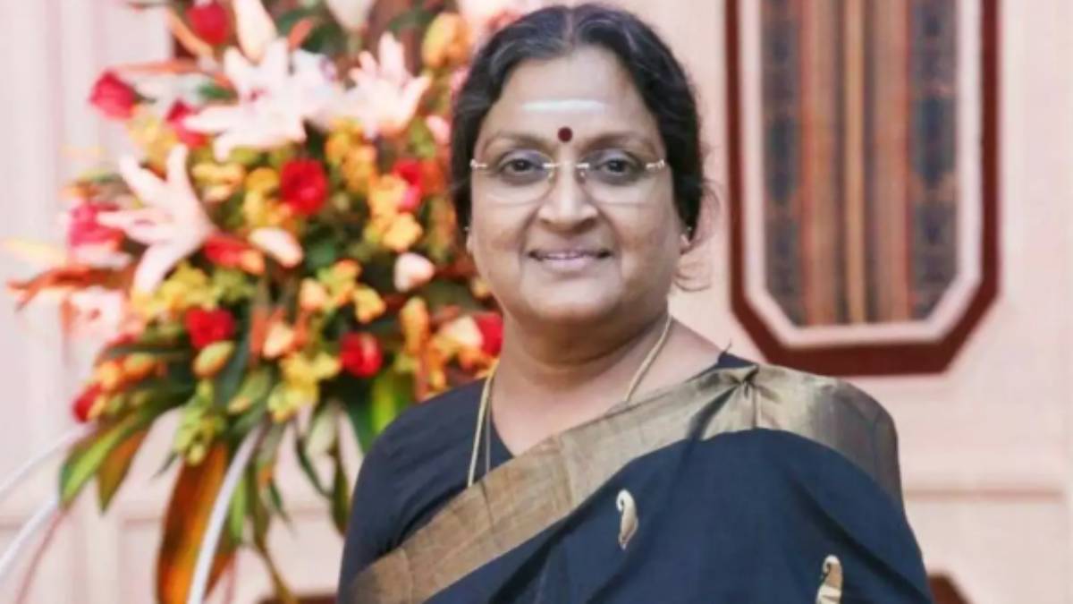  Early life and the problems faced by the actress Vadivukkarasi 