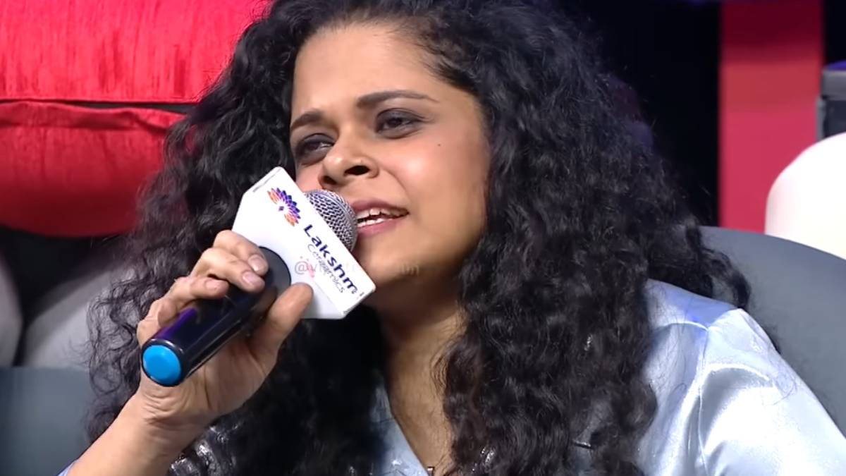 Singer Janani Madan spoke about the songs she sang on Neeya Naana Singer Janani Madan spoke about the songs she sang on Neeya Naana
