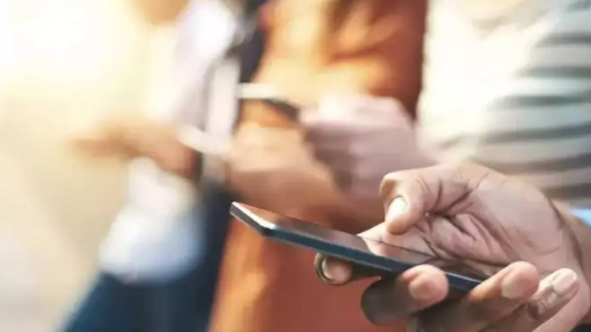  Why lakhs of UK Mobile are getting Emergency Alert System Today