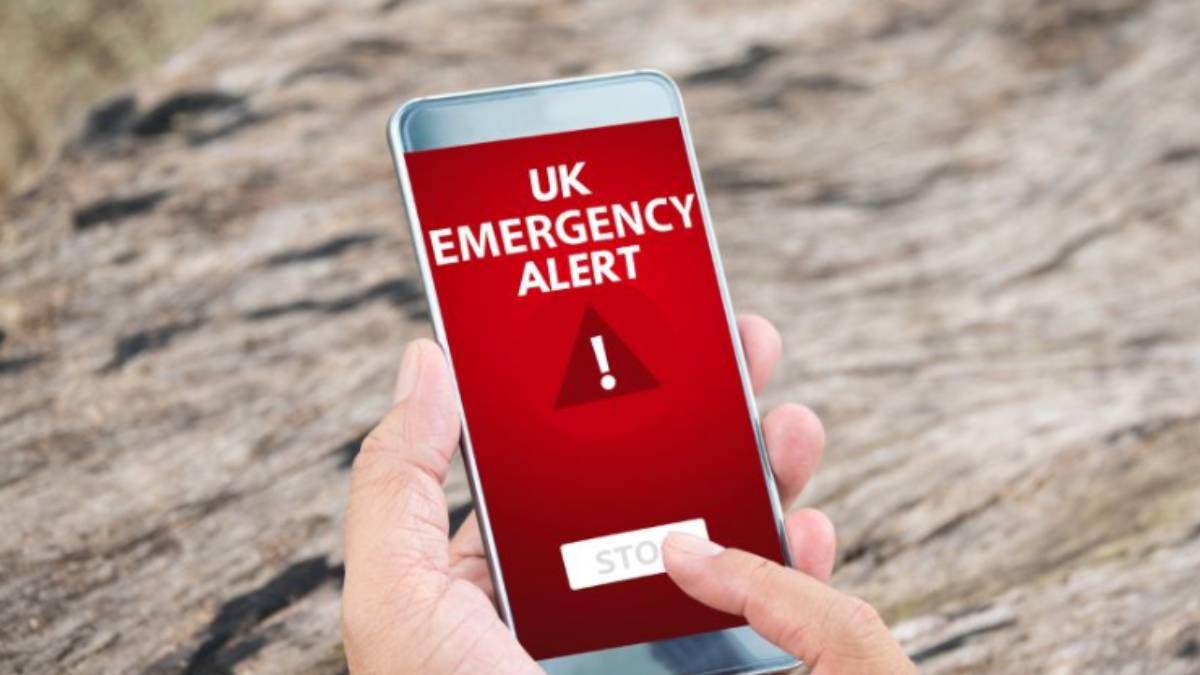  Why lakhs of UK Mobile are getting Emergency Alert System Today