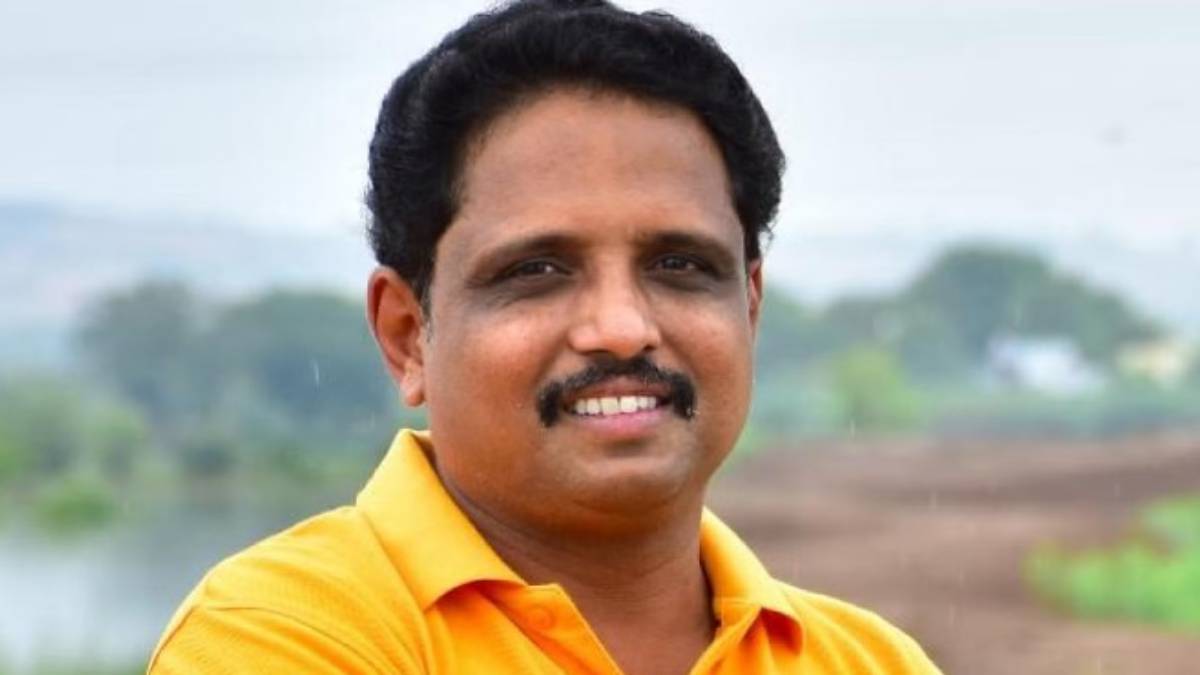 Su.Venkatesan asks that why a Hindi/ Sanskrit masters degree for MGR film insititute lecturer job Su.Venkatesan asks that why a Hindi/ Sanskrit masters degree for MGR film insititute lecturer job