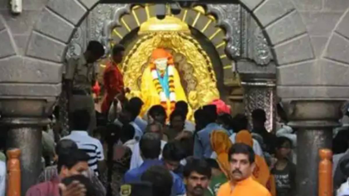 Shridi saibaba temple to remain open, says temple administration Shridi saibaba temple to remain open, says temple administration