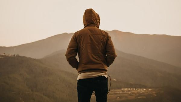 பிய்ந்து போன செருப்பு 