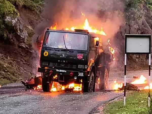 7 terrorists involved in Kashmir terror attack that killed 5 jawans