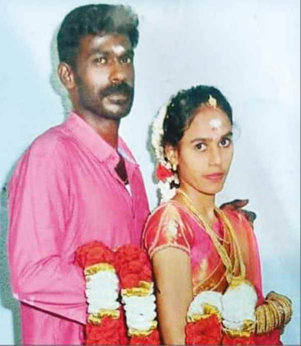  The couple drowned in the water 3 days after their wedding in Tiruchendur 