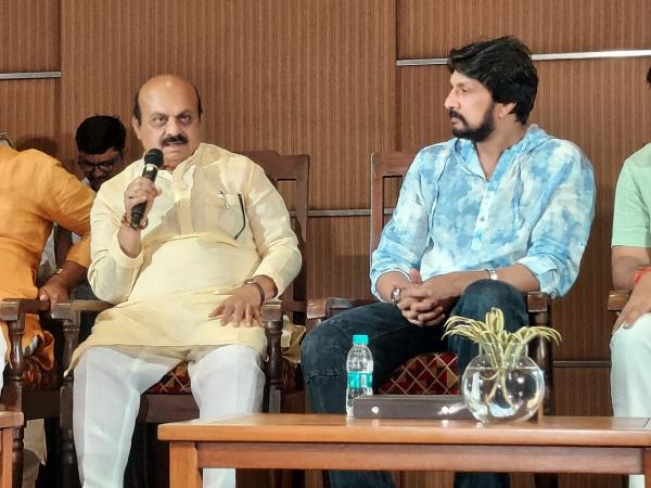 பாஜகவுக்காக பிரச்சாரம் 