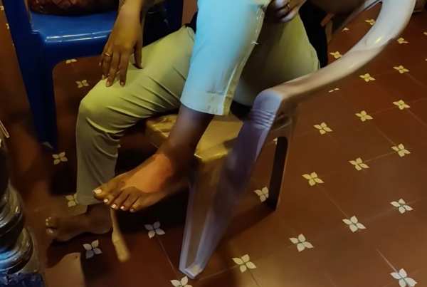 Pandian Stores Serial Meena leg is injured after hot water is poured on her body 