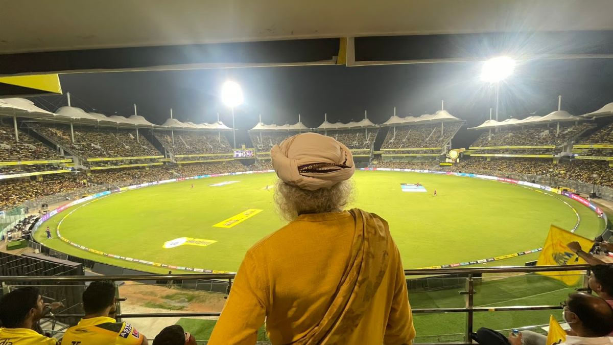 IPL 20 CSK Dhonis 200th match Sadhguru visit Chepauk cricket stadium