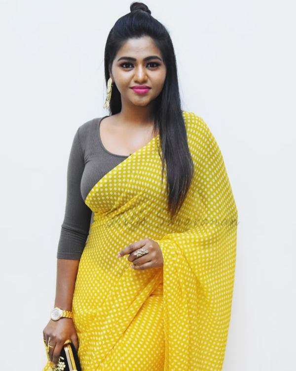 Glamour actress shalu shammu who went to the ECR Easter party parabarbabu complained to the police Glamour actress shalu shammu who went to the ECR Easter party parabarbabu complained to the police