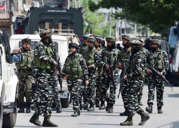 The central government has blocked 14 mobile messenger apps that were involved in terrorist activities 