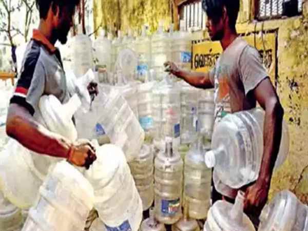 Bad quality water cans in Chennai, Shocked when they went to inspect, Officials took action 