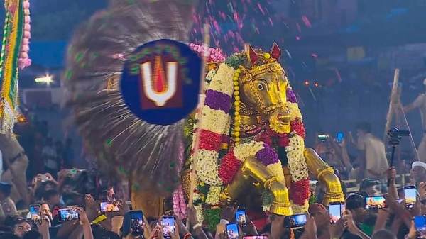 Vaararu Vaararu Alagar Vararu Kallagar Movie Songs Deva and Vairamuthu interview 