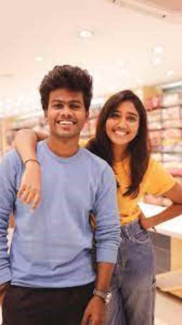 Who is the groom and the marriage of kana kanum kalangal serial Deepika Venkatachalam 