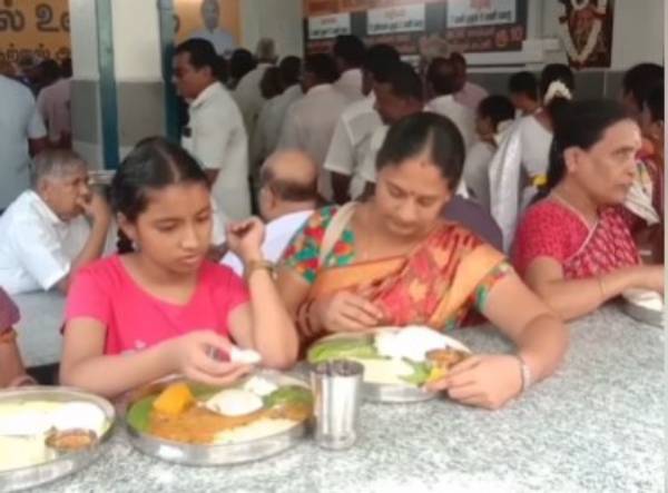 10 Rupees Unlimited Quality 3 Meals in erode hotel 